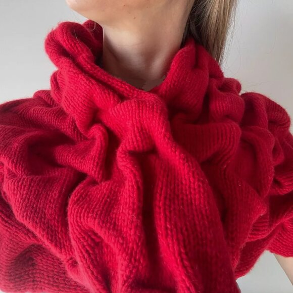 Softest handmade cashmere scarf, in brilliant red!